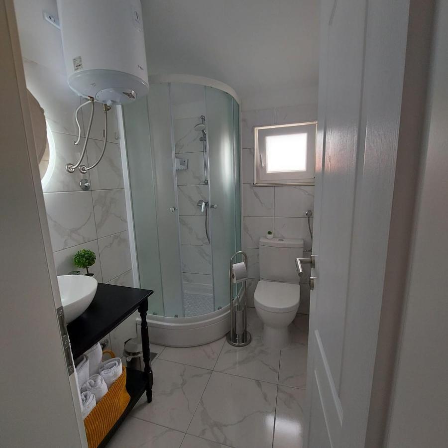 Apartmani Neva, Pridraga Exterior photo